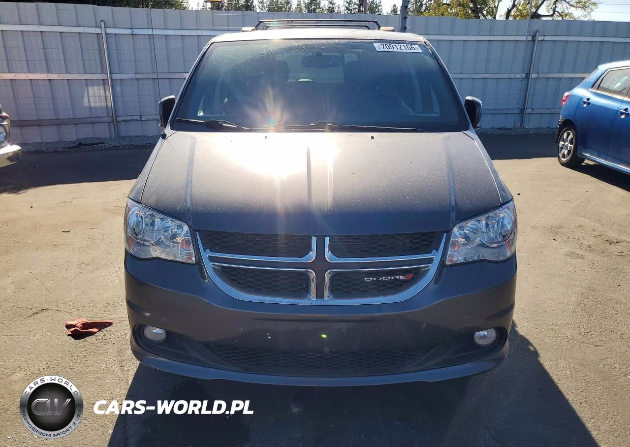 2018 Dodge Grand Caravan Sxt VIN:2C4RDGCGXJR241679 - 5