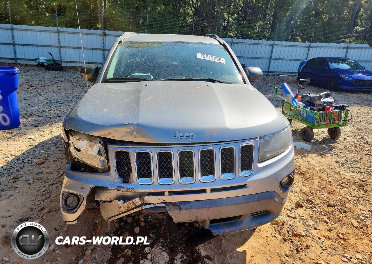 2015 Jeep Compass Sport VIN:1C4NJCBA8FD318184 - 5