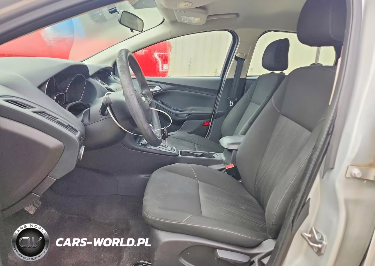 2018 Ford Focus Se VIN:1FADP3F2XJL279888 - 7