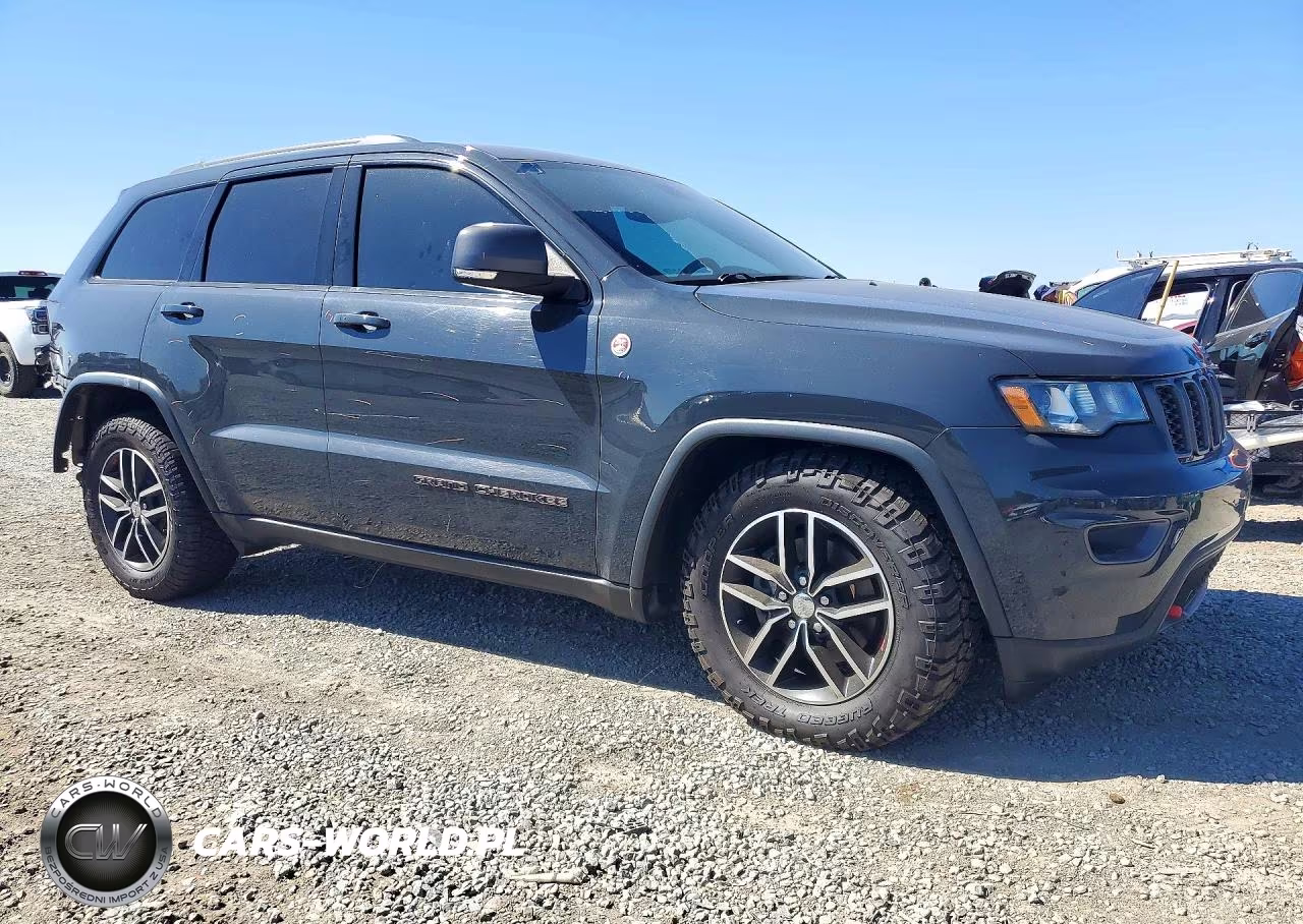 2017 Jeep Grand Cherokee Trailhawk VIN:1C4RJFLG1HC904272 - 4