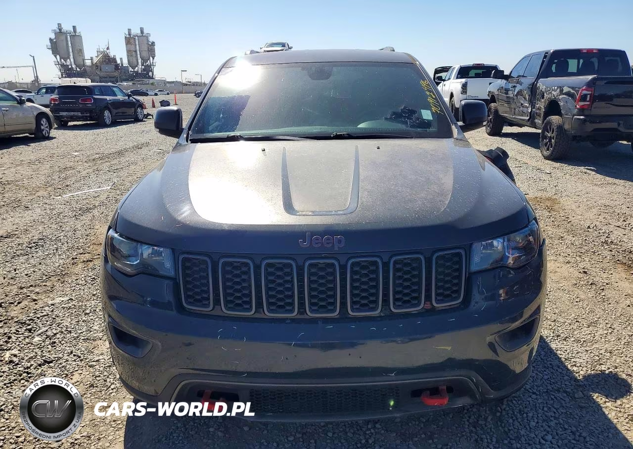 2017 Jeep Grand Cherokee Trailhawk VIN:1C4RJFLG1HC904272 - 5