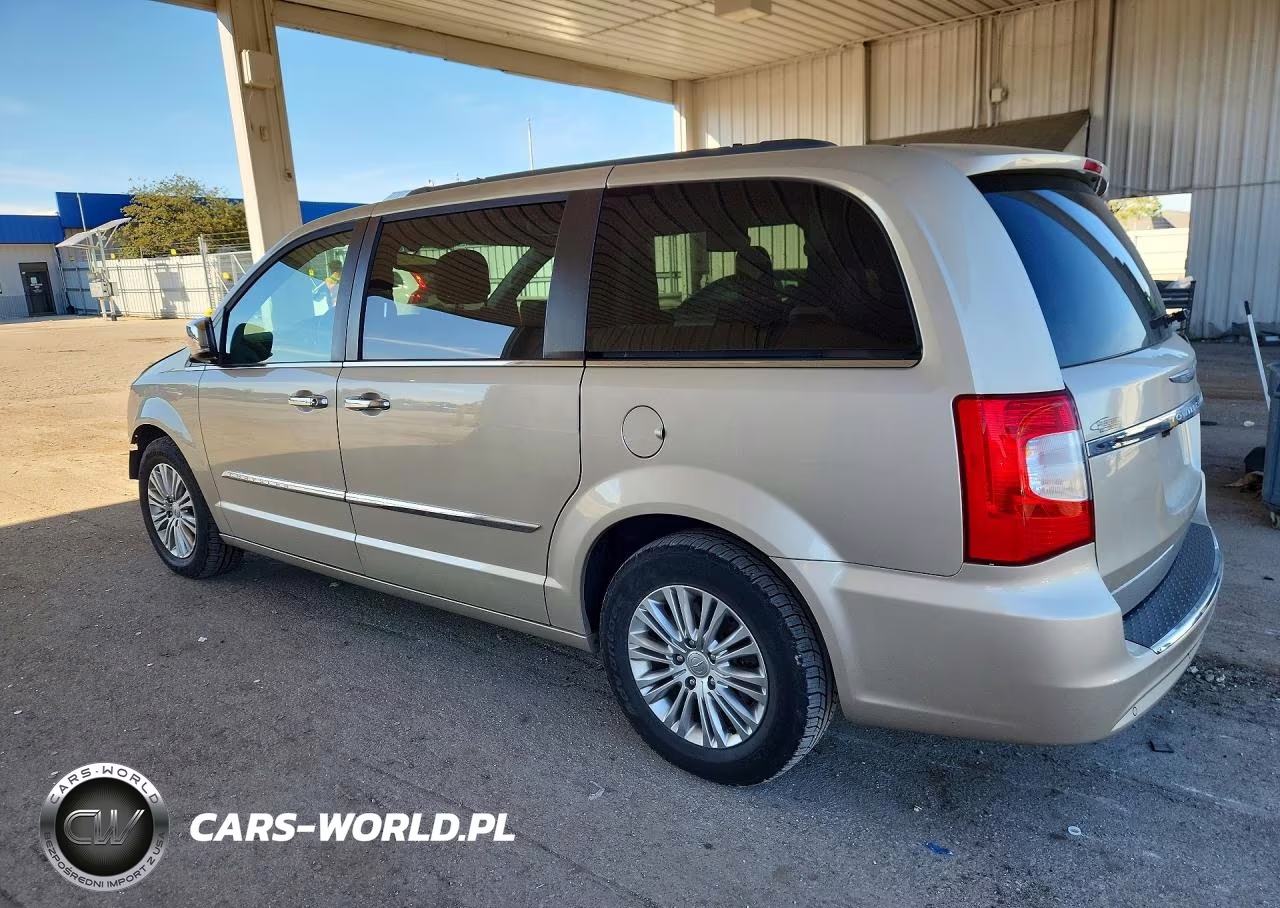 2016 Chrysler Town & Country Touring L VIN:2C4RC1CG6GR150501 - 2