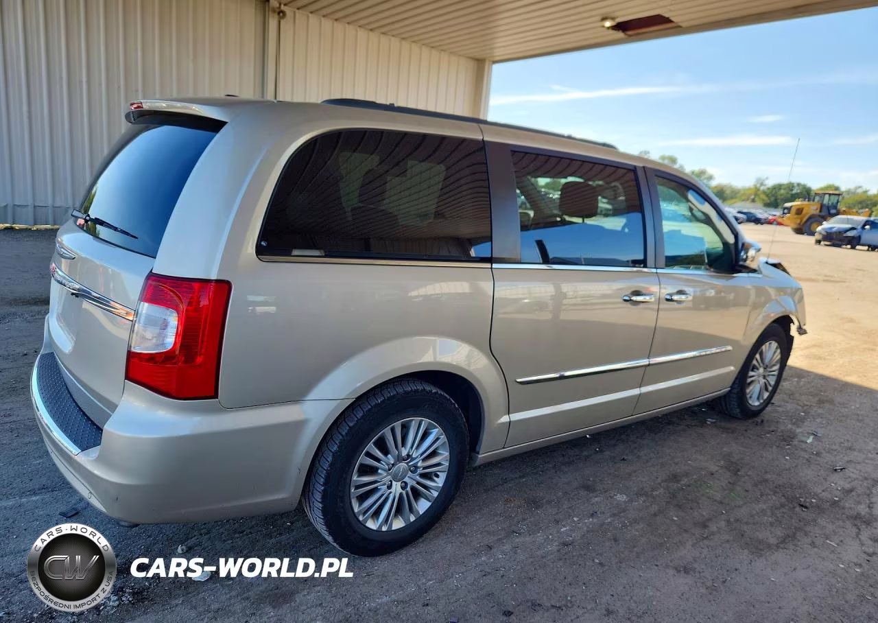 2016 Chrysler Town & Country Touring L VIN:2C4RC1CG6GR150501 - 3
