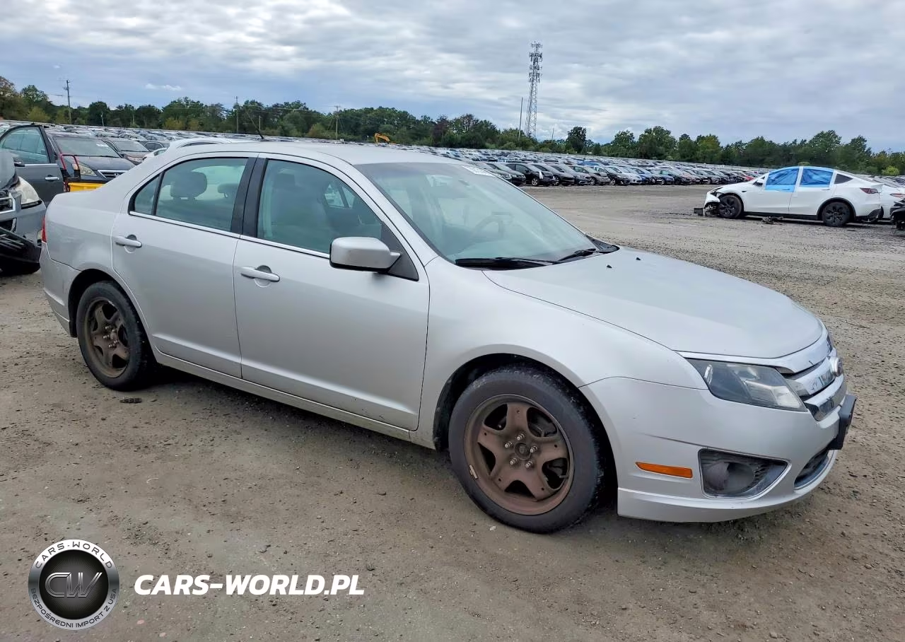 2011 Ford Fusion Se VIN:3FAHP0HA4BR308549 - 4