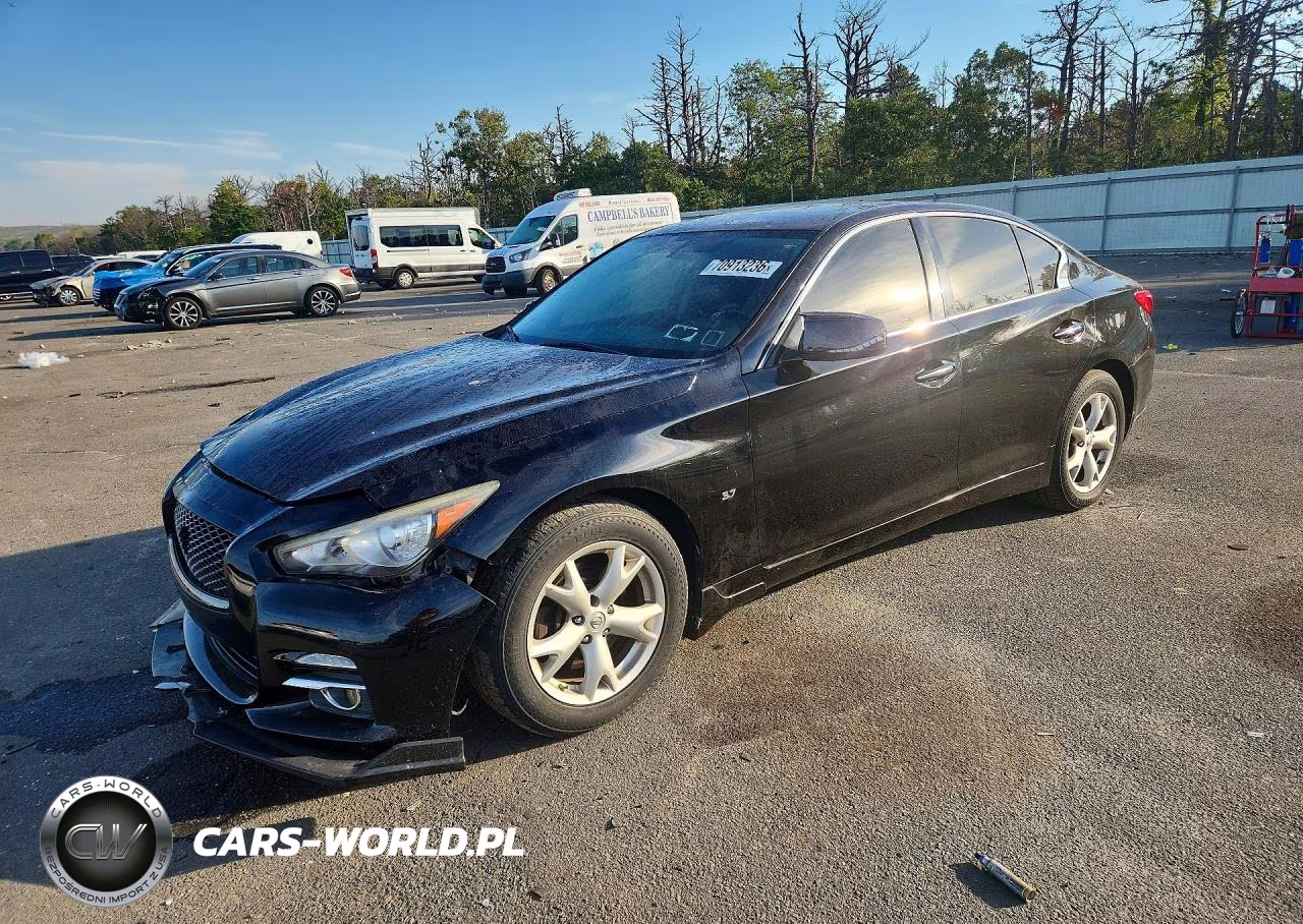 2015 Infiniti Q50 Base