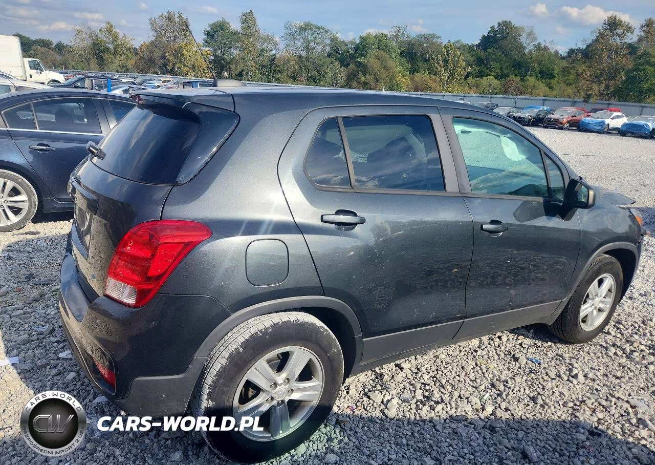 2020 Chevrolet Trax Ls VIN:3GNCJKSB2LL211803 - 3