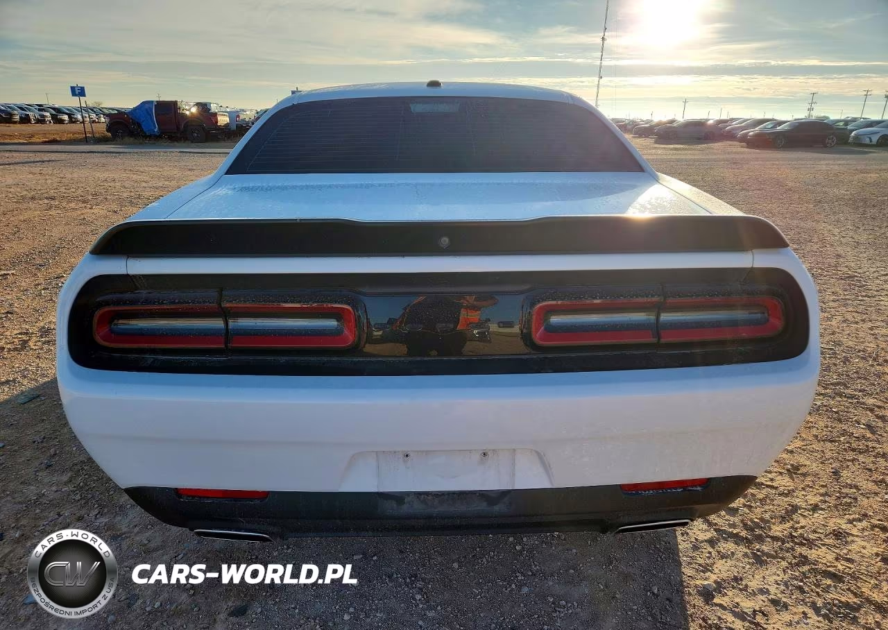 2021 Dodge Challenger Sxt VIN:2C3CDZAG2MH596493 - 6
