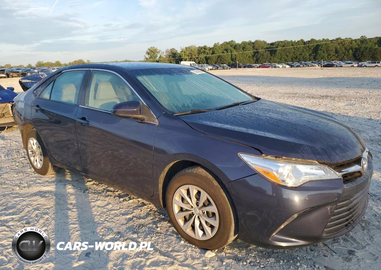 2017 Toyota Camry Le VIN:4T1BF1FK1HU672087 - 4