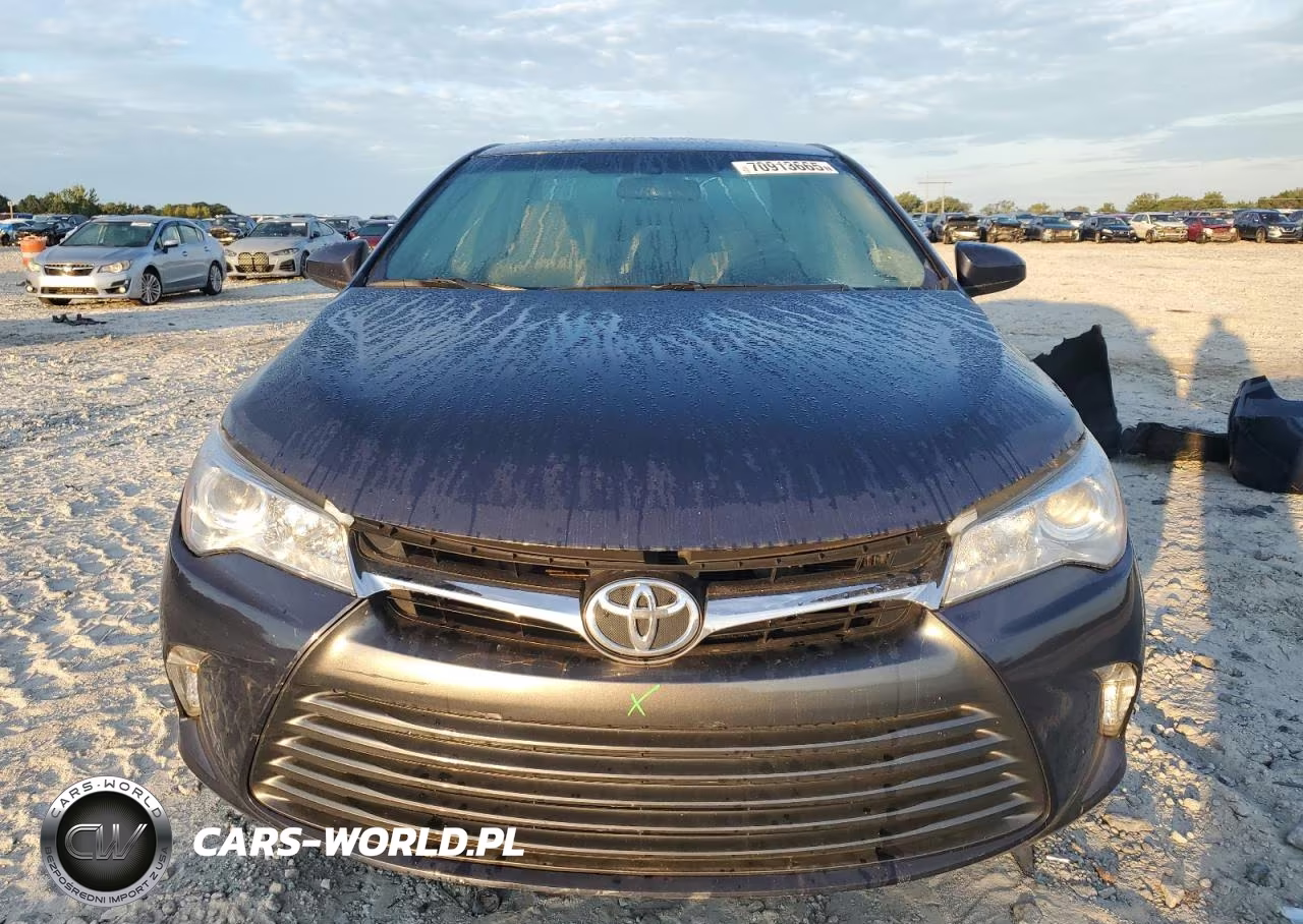 2017 Toyota Camry Le VIN:4T1BF1FK1HU672087 - 5