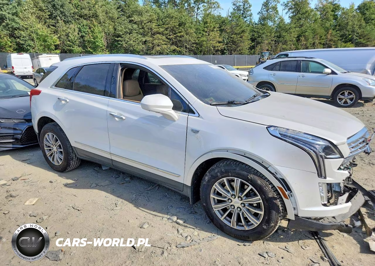 2017 Cadillac Xt5 Platinum VIN:1GYKNFRS3HZ139042 - 4