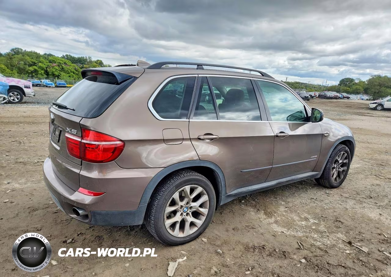 2013 BMW X5 xDrive35I VIN:5UXZV4C54DL993223 - 3