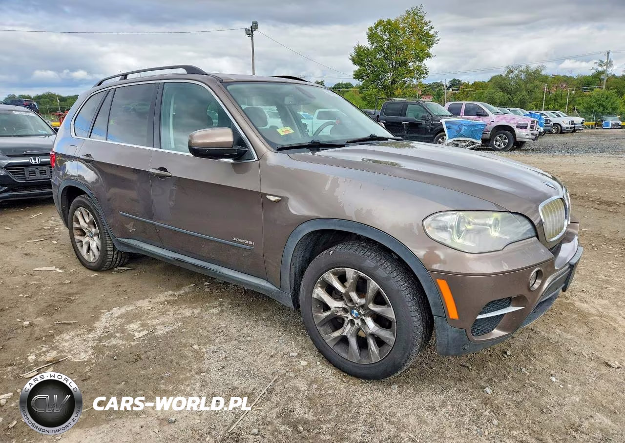 2013 BMW X5 xDrive35I VIN:5UXZV4C54DL993223 - 4