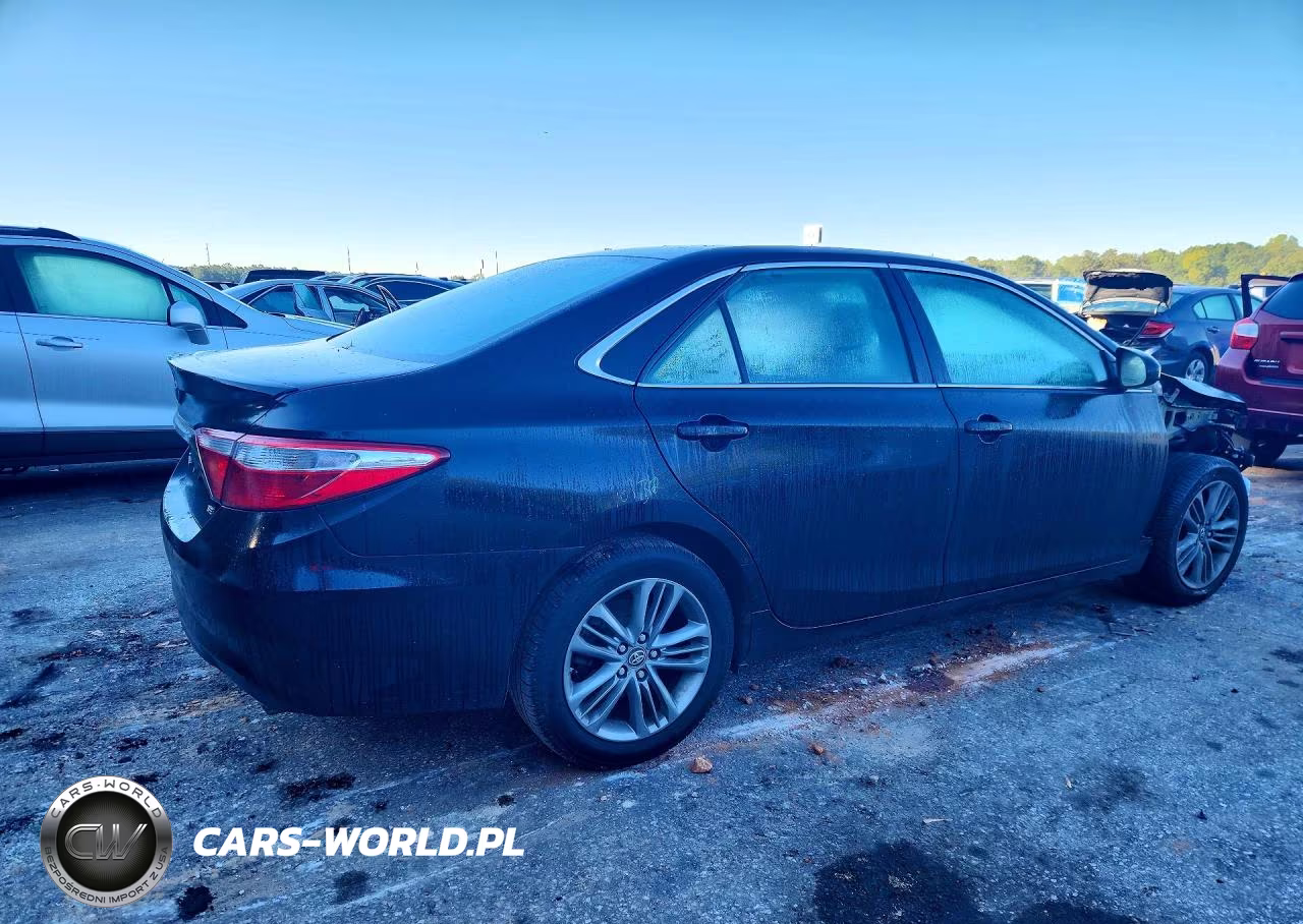2017 Toyota Camry Se VIN:4T1BF1FK6HU452203 - 3