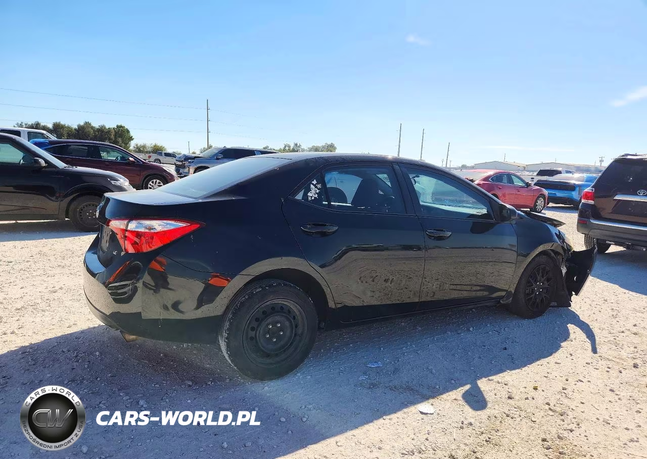 2015 Toyota Corolla Le VIN:5YFBURHEXFP262835 - 3