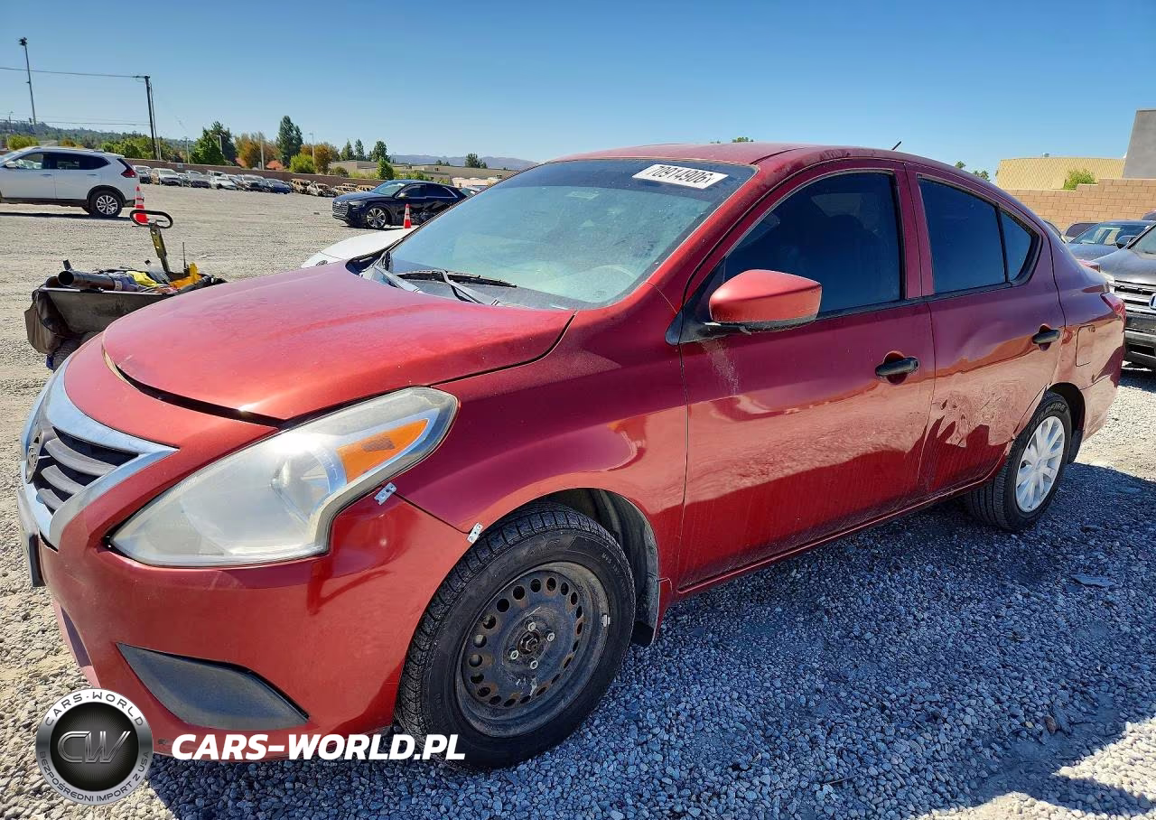2017 Nissan Versa 1.6 S Plus