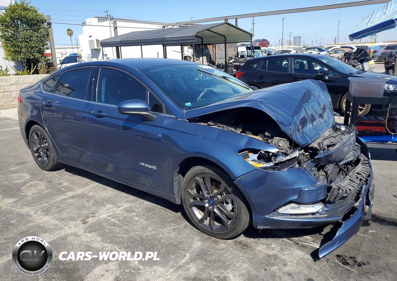 2018 Ford Fusion Se Hybrid VIN:3FA6P0LU1JR207816 - 4