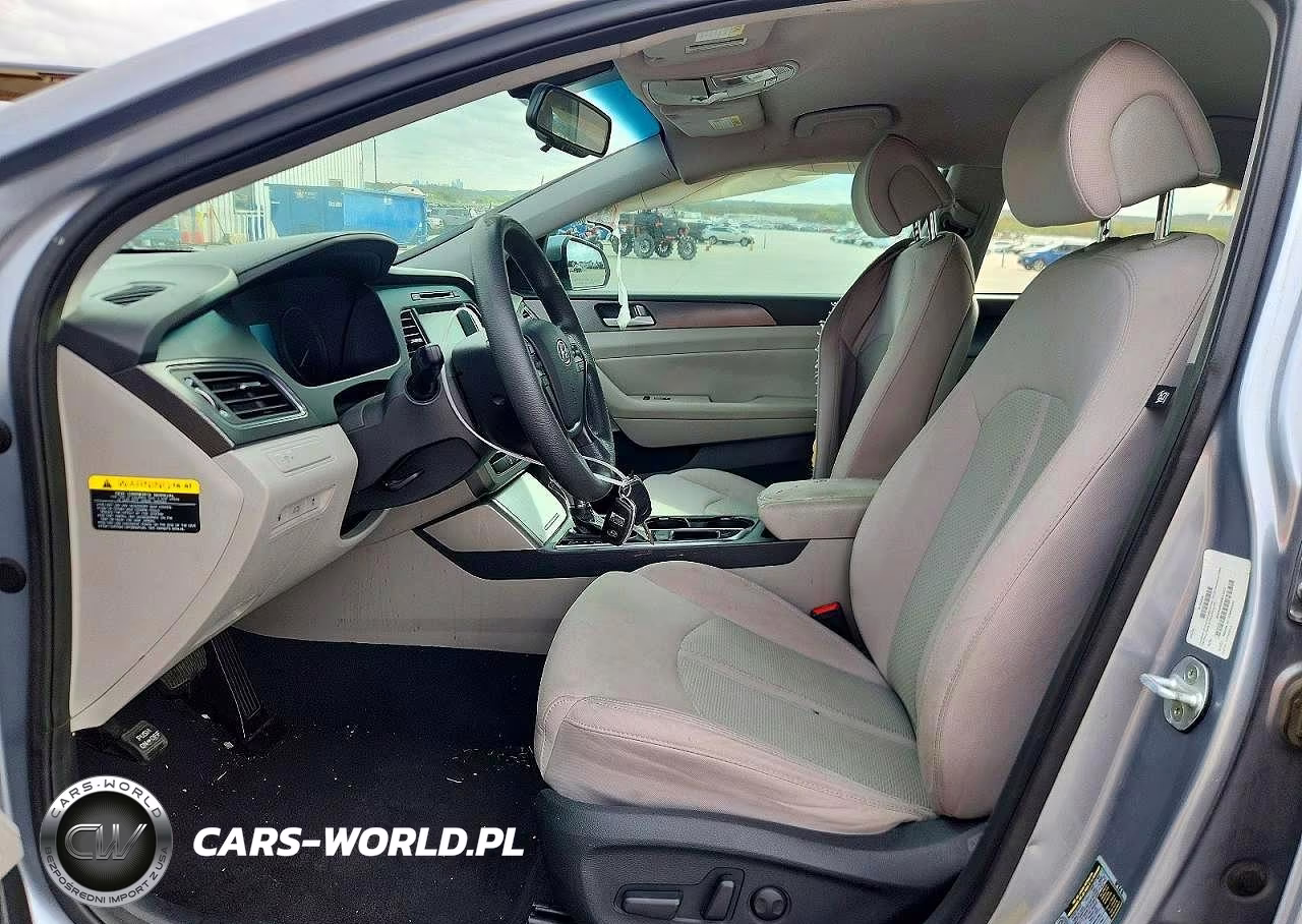 2016 Hyundai Sonata Sport VIN:5NPE34AF9GH294132 - 7