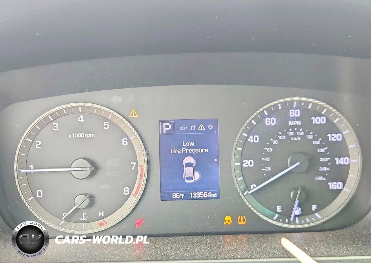 2016 Hyundai Sonata Sport VIN:5NPE34AF9GH294132 - 9