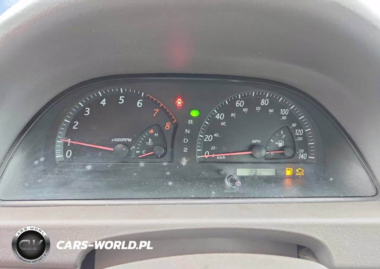 2002 Toyota Camry Le VIN:4T1BE32K42U550318 - 9