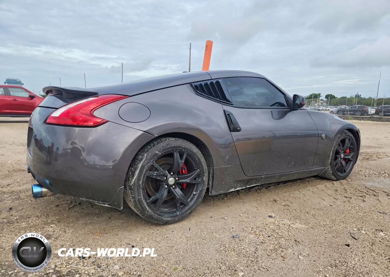 2010 Nissan 370Z Base VIN:JN1AZ4EH2AM502442 - 3
