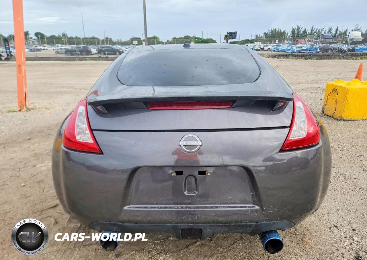2010 Nissan 370Z Base VIN:JN1AZ4EH2AM502442 - 6