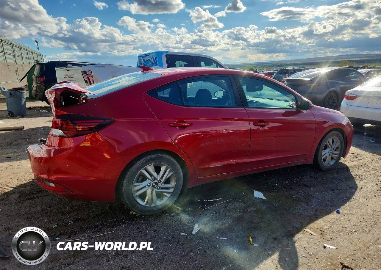 2020 Hyundai Elantra Sel VIN:5NPD84LF1LH579394 - 3