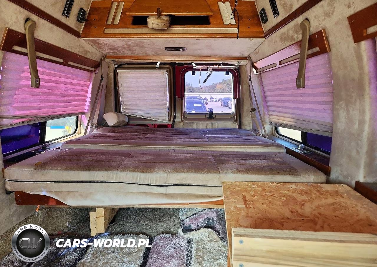 1994 Ford Econoline E150 Van VIN:1FDEE14N2RHA66871 - 10