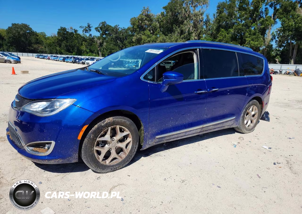 2020 Chrysler Pacifica Touring L VIN:2C4RC1BG5LR114987 - 1