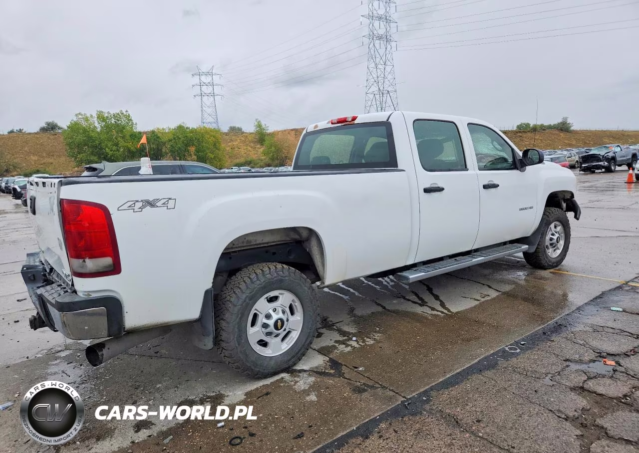 2011 GMC Sierra K2500 Heavy Duty VIN:1GT12ZC83BF233858 - 3
