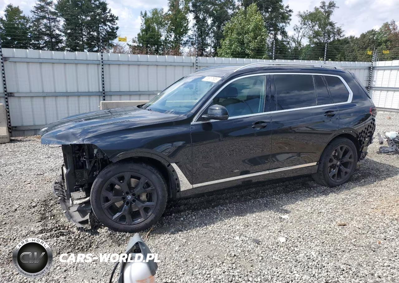 2023 BMW X7 xDrive40I – zdjęcie 1 z 13