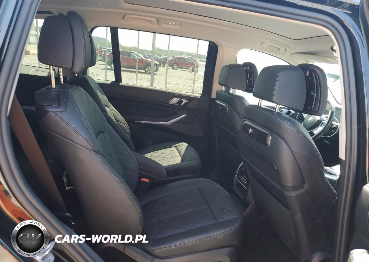 2023 BMW X7 xDrive40I VIN:5UX23EM01P9R02975 - 10