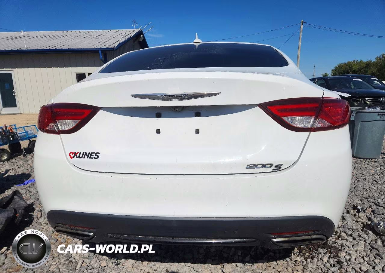 2016 Chrysler 200 S VIN:1C3CCCBB2GN144672 - 6