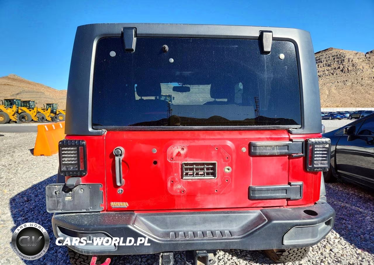 2015 Jeep Wrangler Rubicon VIN:1C4BJWCG8FL720820 - 6