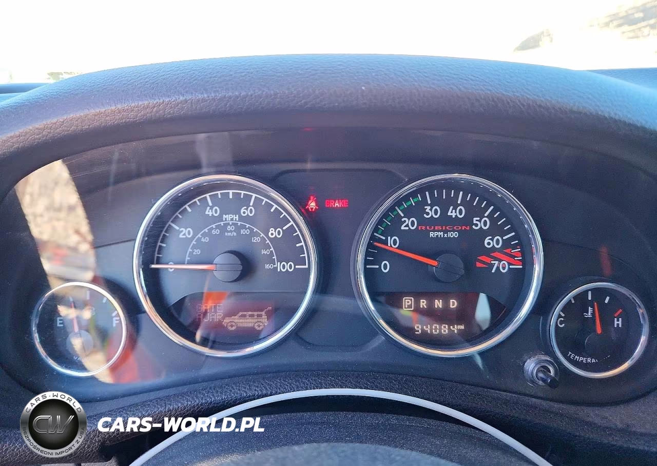 2015 Jeep Wrangler Rubicon VIN:1C4BJWCG8FL720820 - 9
