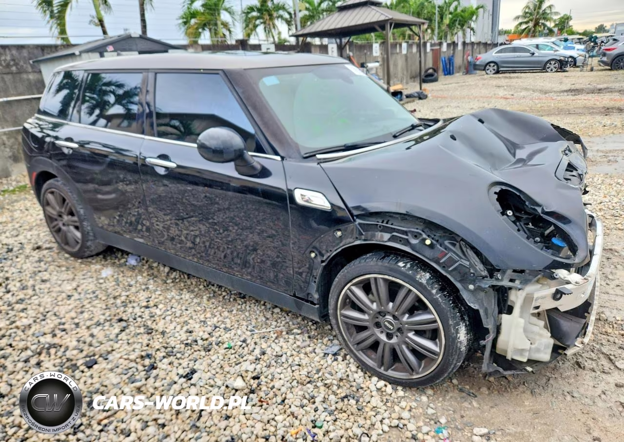 2017 Mini Cooper S Clubman VIN:WMWLN9C35H2E49893 - 4
