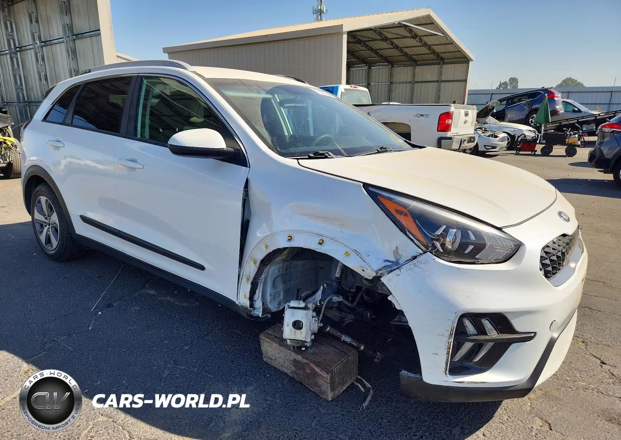 2020 Kia Niro Lx VIN:KNDCB3LC9L5368568 - 4
