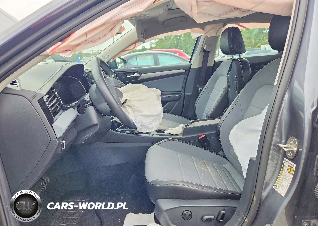 2025 Volkswagen Jetta Se VIN:3VW7X7BU8SM093351 - 7