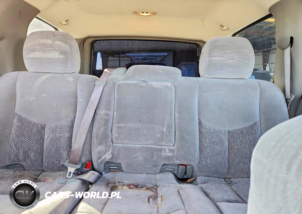 2004 Chevrolet Tahoe C1500 VIN:1GNEC13V44J161856 - 10