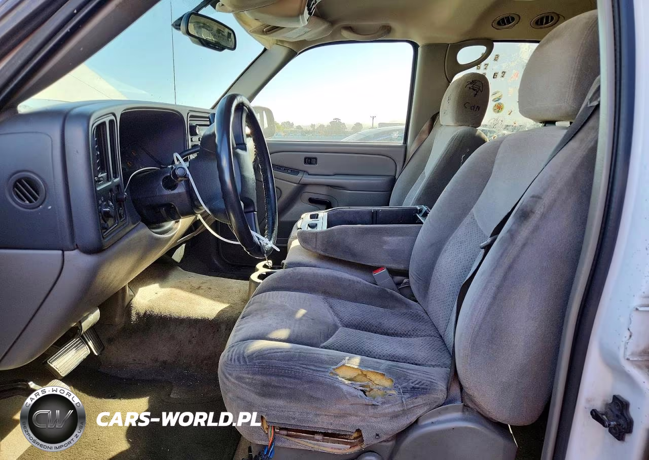 2004 Chevrolet Tahoe C1500 VIN:1GNEC13V44J161856 - 7