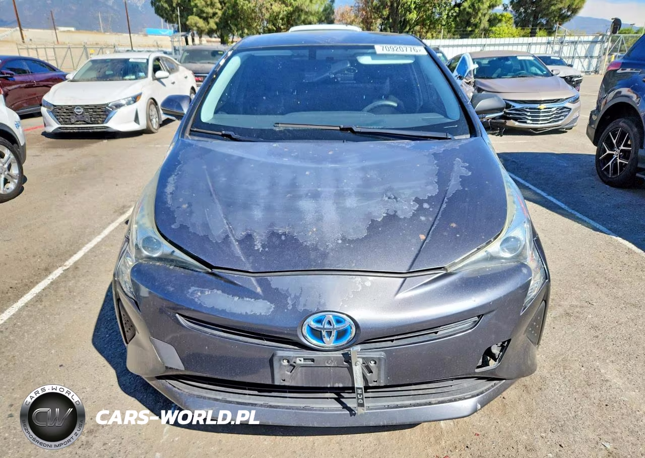 2016 Toyota Prius Two VIN:JTDKBRFU7G3022720 - 5