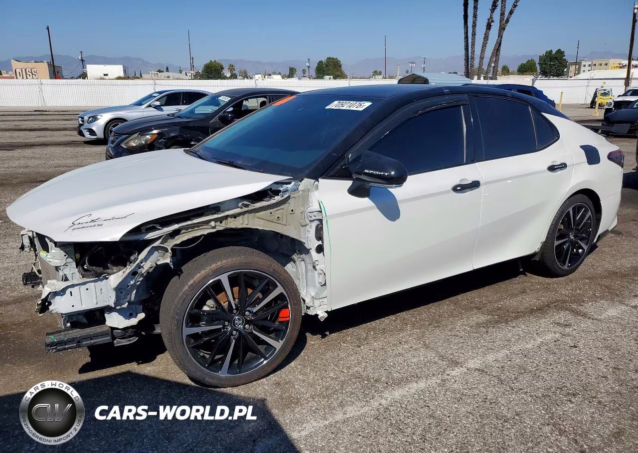2020 Toyota Camry Xse