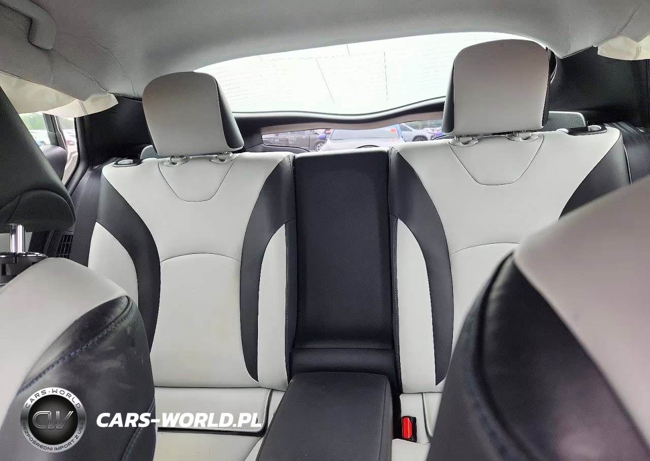 2017 Toyota Prius Prime Advanced VIN:JTDKARFP9H3031174 - 10