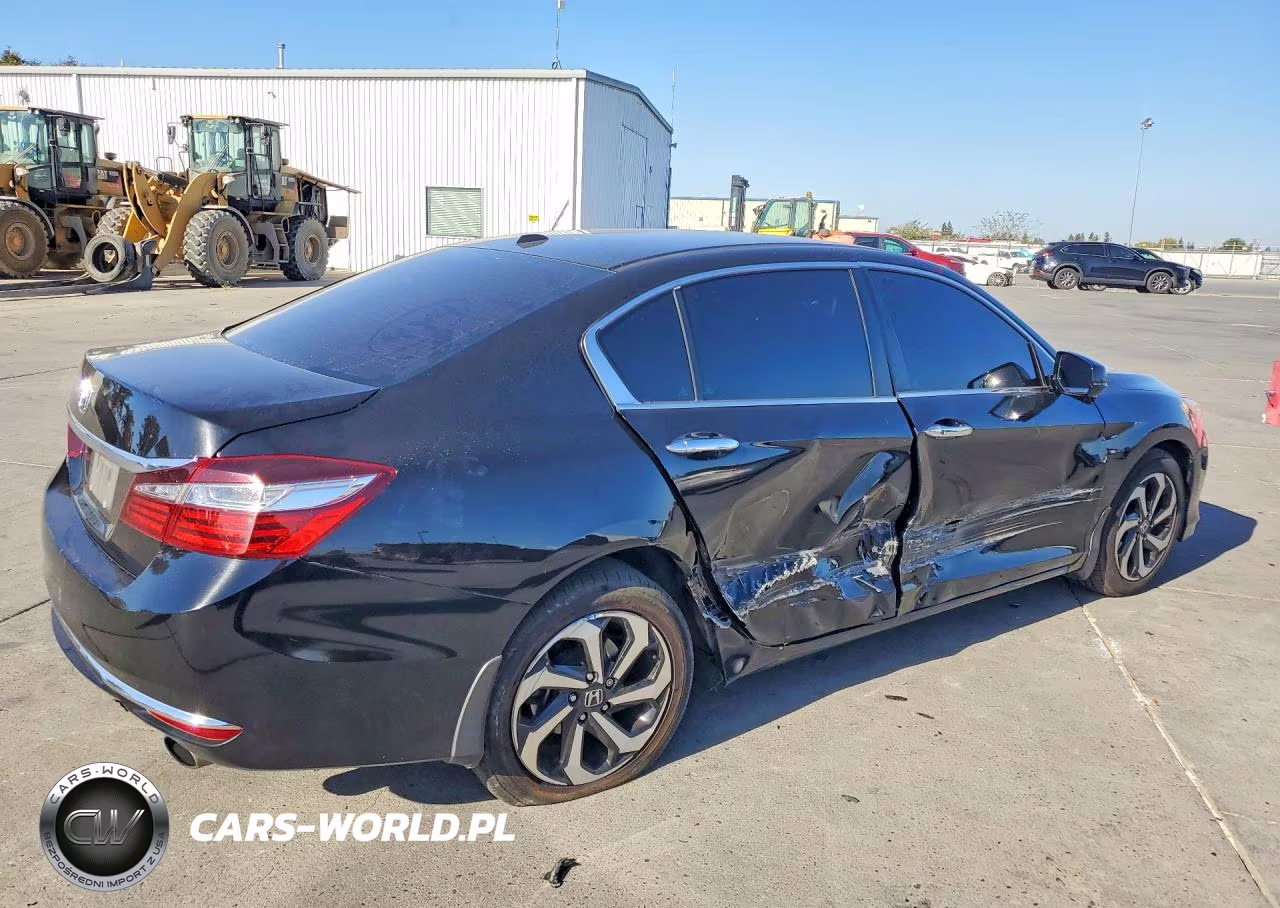 2017 Honda Accord Ex VIN:1HGCR2F7XHA237329 - 3