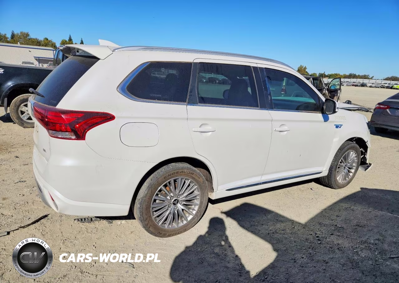 2020 Mitsubishi Outlander Sel VIN:JA4J24A56LZ029707 - 3