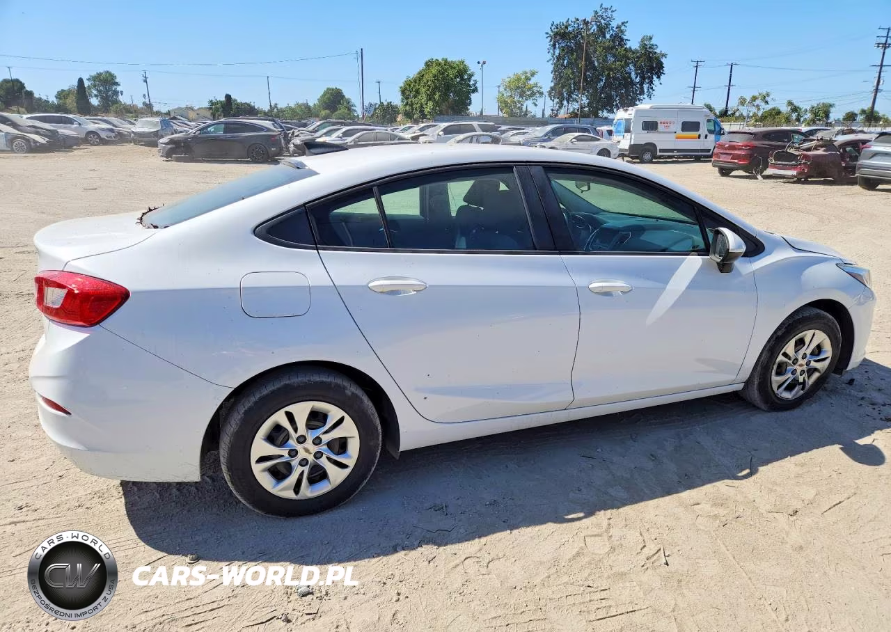 2019 Chevrolet Cruze Ls VIN:1G1BC5SM2K7150577 - 3