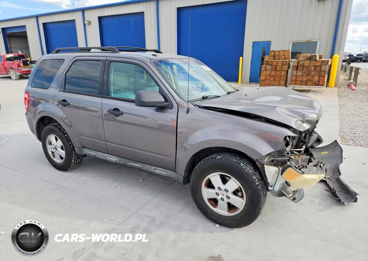 2010 Ford Escape Xlt VIN:1FMCU0D72AKB94105 - 4