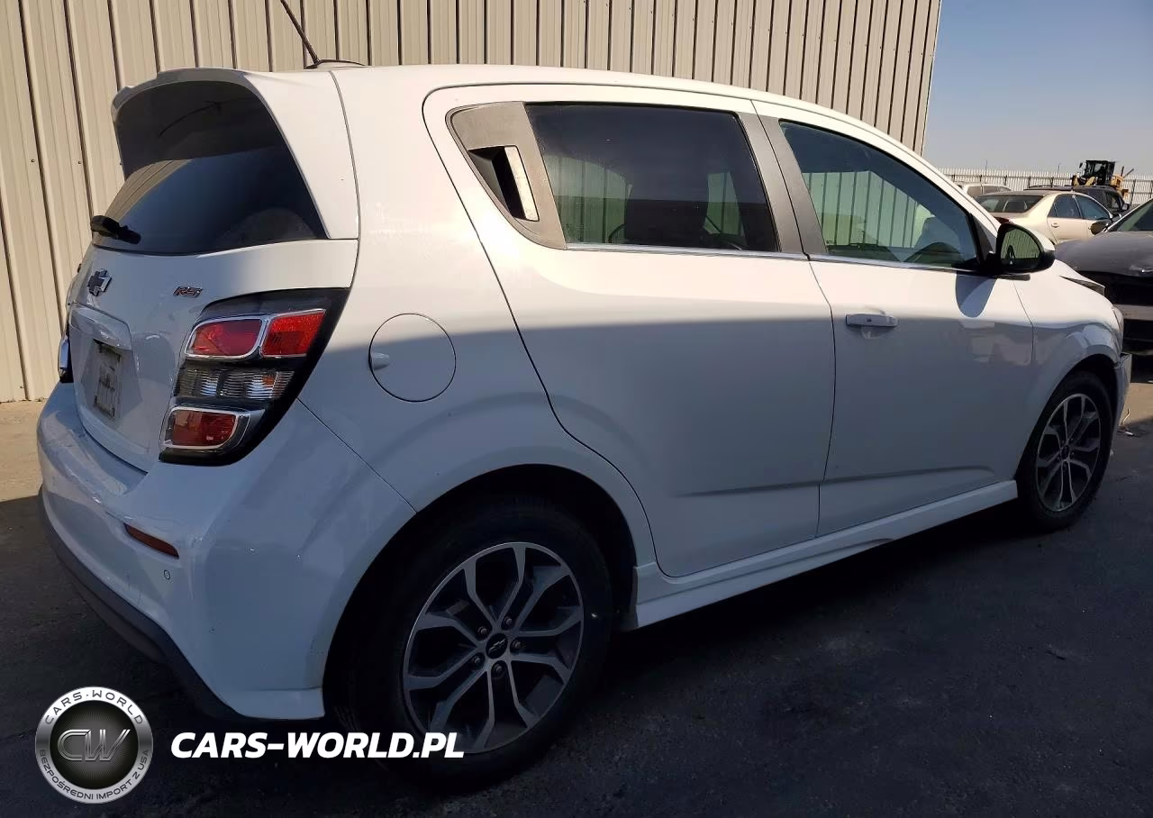 2020 Chevrolet Sonic Lt VIN:1G1JD6SB7L4137565 - 3