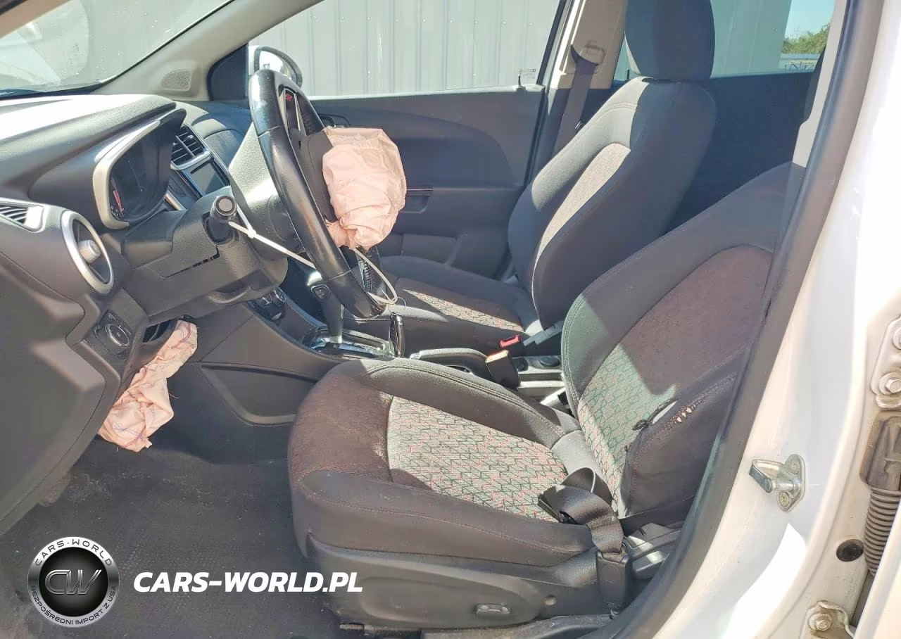 2020 Chevrolet Sonic Lt VIN:1G1JD6SB7L4137565 - 7