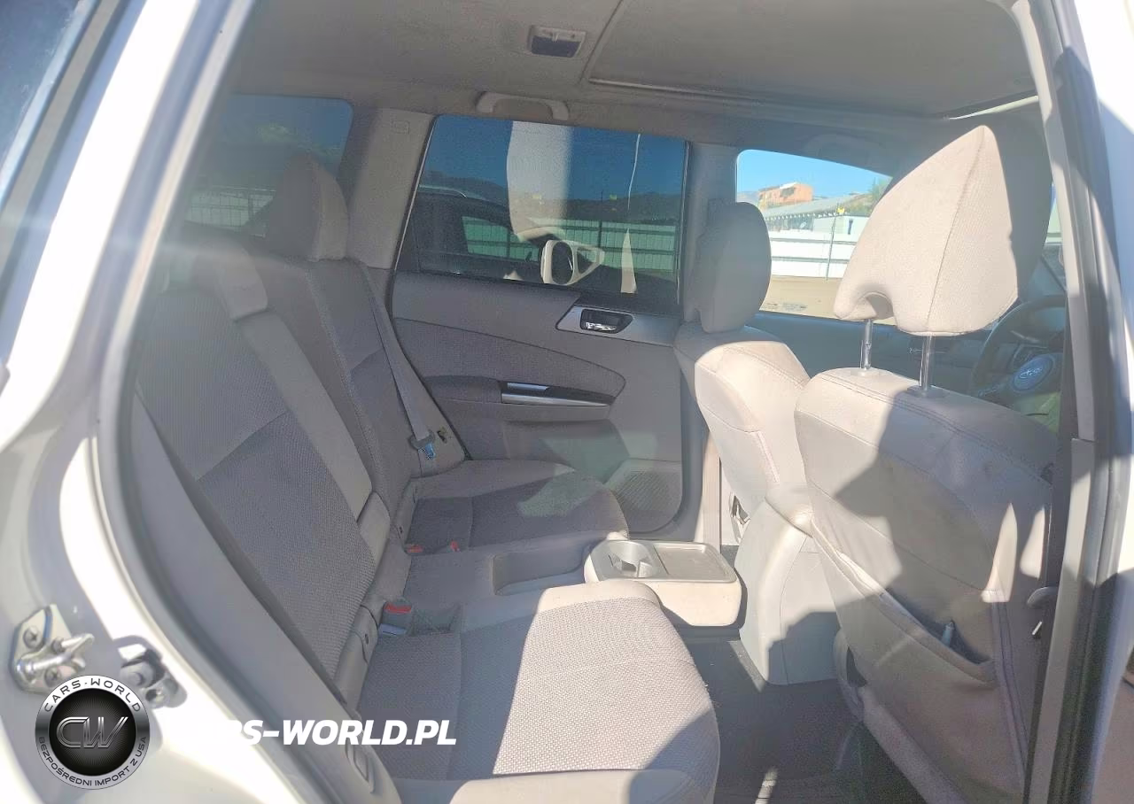 2013 Subaru Forester 2.5X Premium VIN:JF2SHADC8DH434817 - 10