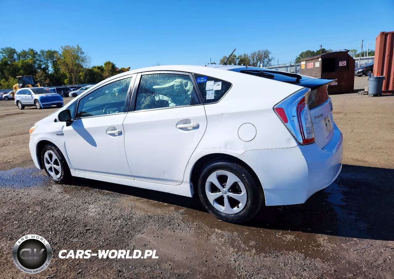 2014 Toyota Prius Two VIN:JTDKN3DUXE1813453 - 2